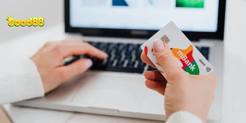 Bước 2: Chọn mục “Rút tiền” và điền thông tin ngân hàng